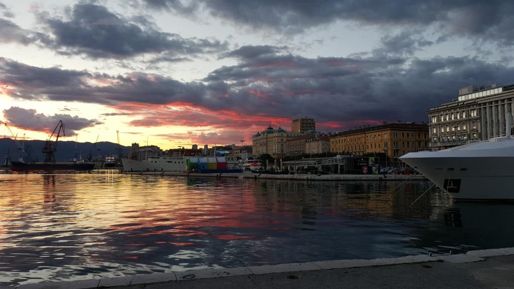 Der Boonker in Rijeka: Tolle Location, nette Leute, mieses Futter
