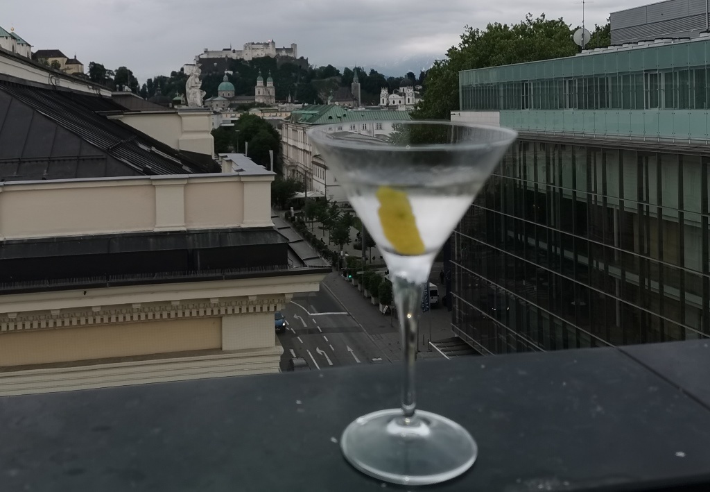Bei diesem Wetter macht Salzburg selbst mit Martini keinen Spaß …