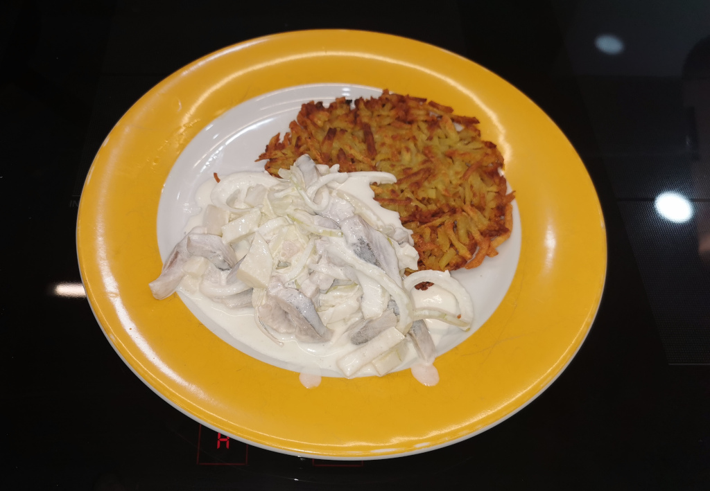 Eingelegte Matjes „Hausfrauen Art“