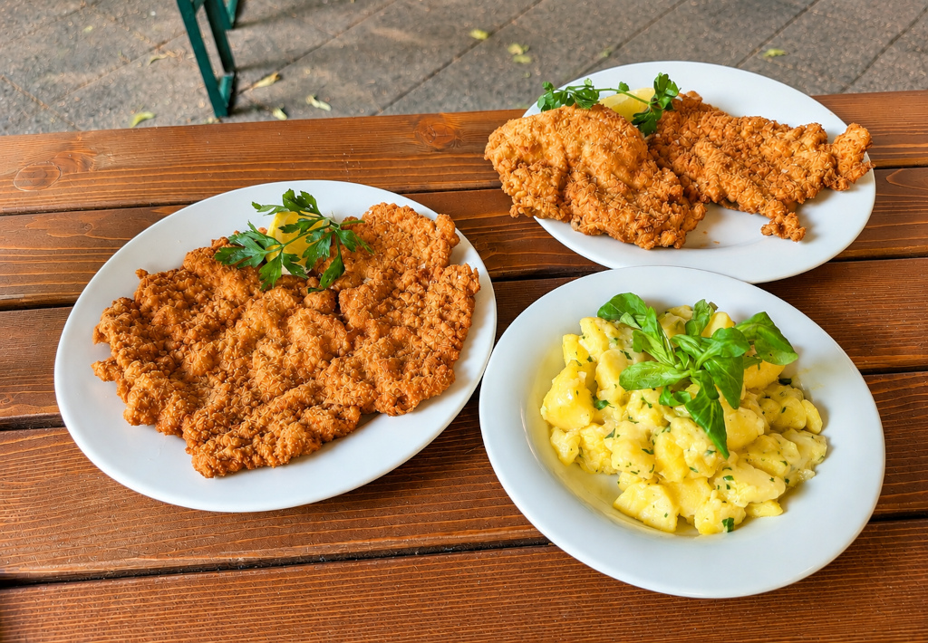 Schneeweiß: ziemlich gute österreichische Küche mitten im Friedrichshainer Kiez