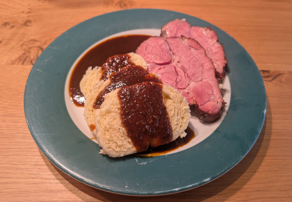 Der einfachste Schweinebraten überhaupt: Geräucherter Schweinenacken